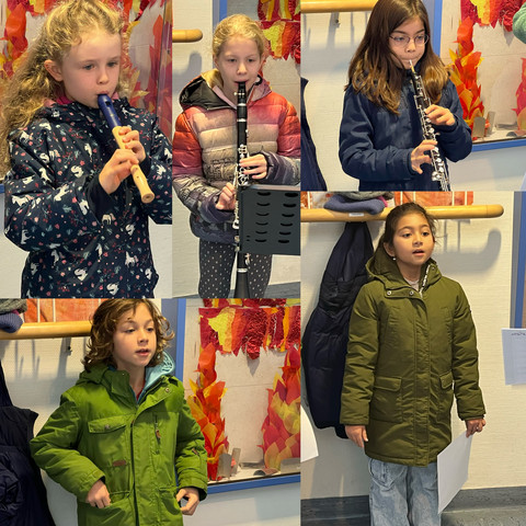 Kinder mit ihren Instrumenten